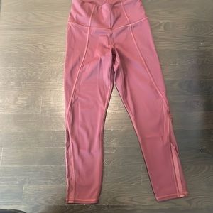 Athleta lightning capri